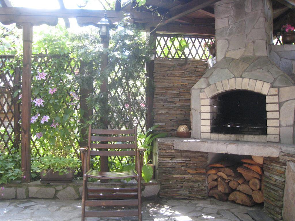 Guest House Voyno Dobrinishte Exterior photo